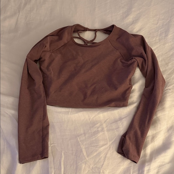 Beyond Yoga Criss Cross back long sleeve - Picture 3 of 5